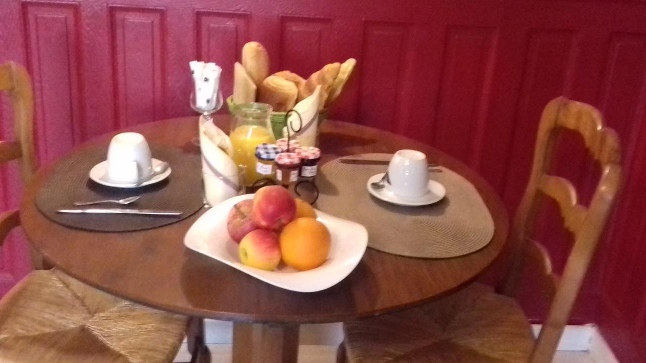 Bed and Breakfast L'As Gourmand Brécey Exterior foto